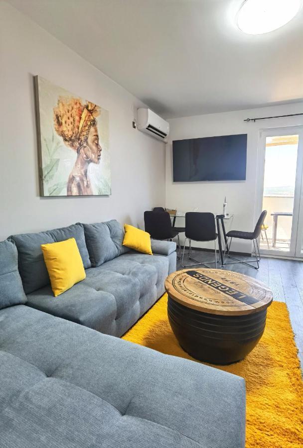 Apartment Pek *